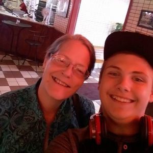 Meet your Posher, Deborah